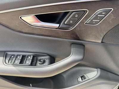 2023 Audi Q8 Premium 55 TFSI quattro Tiptronic