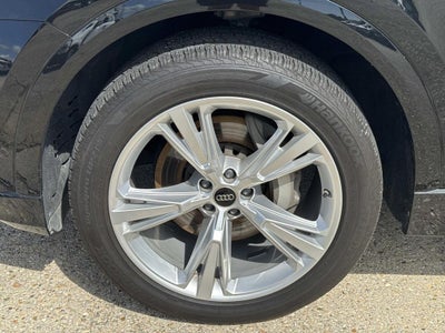 2023 Audi Q8 Premium 55 TFSI quattro Tiptronic