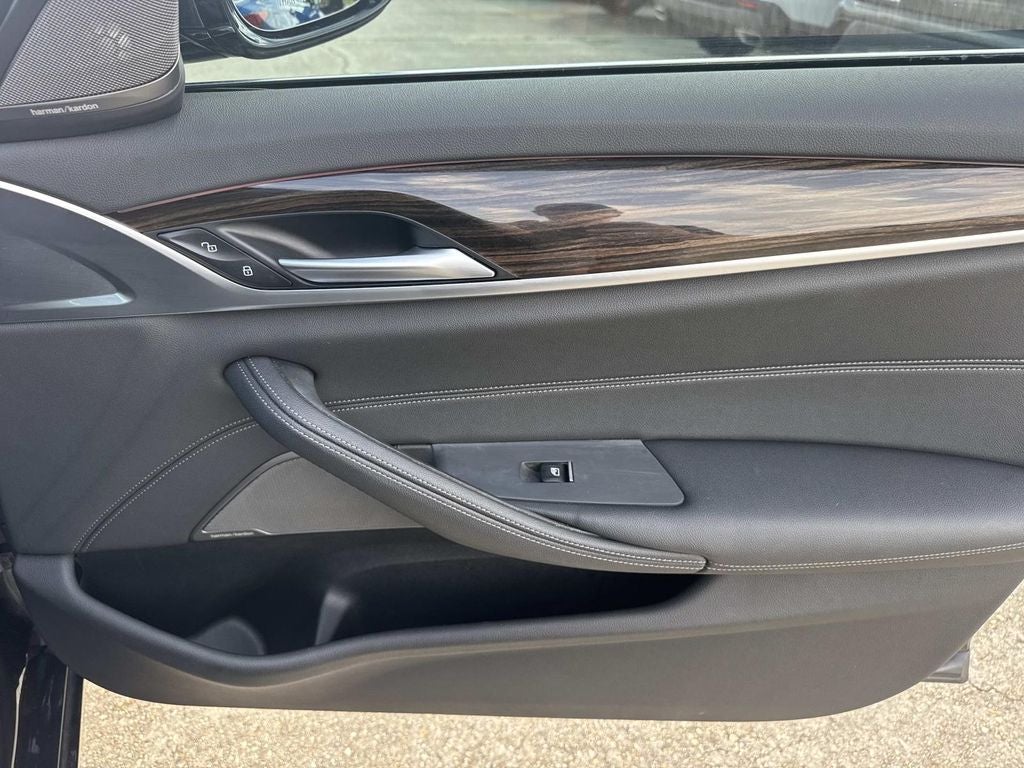 2022 BMW 5 Series 530i