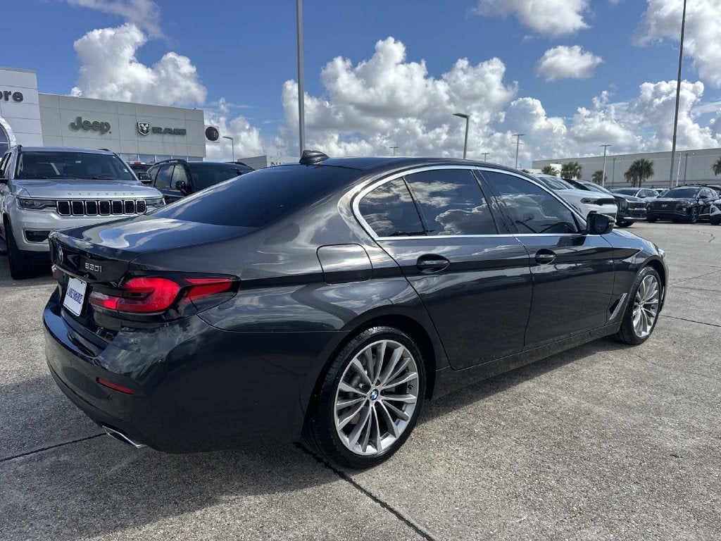 2022 BMW 5 Series 530i