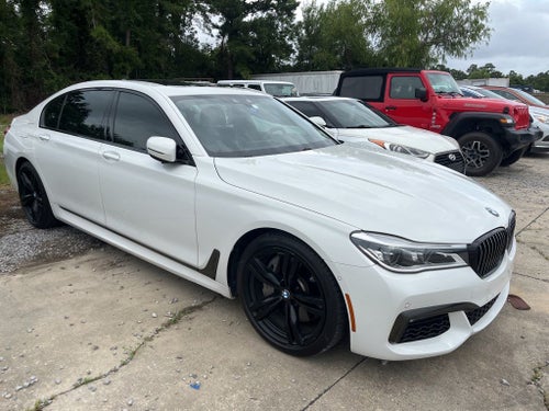 2019 BMW 750i 750i