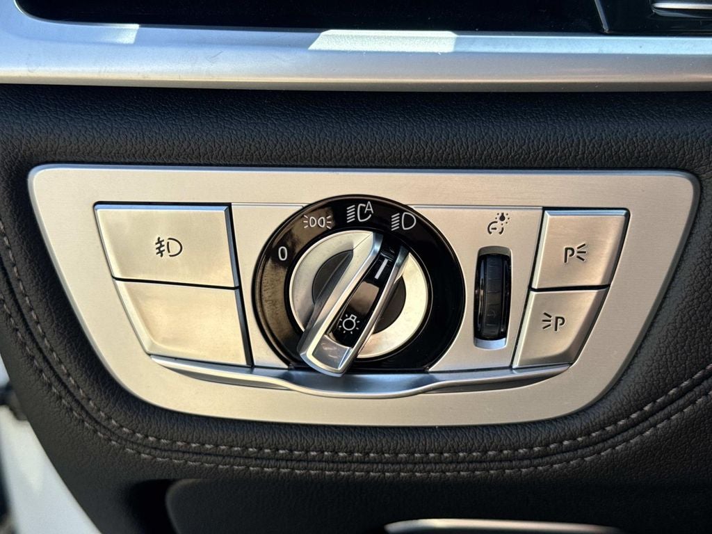 2019 BMW 750i 750i