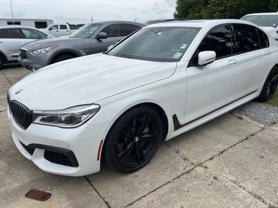 2019 BMW 750i 750i