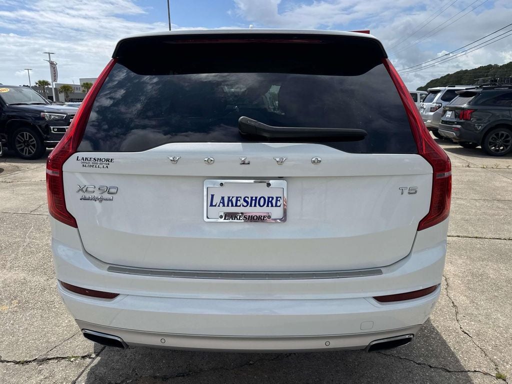 2020 Volvo XC90 T5 Momentum 7 Passenger