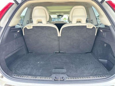 2020 Volvo XC90 T5 Momentum 7 Passenger