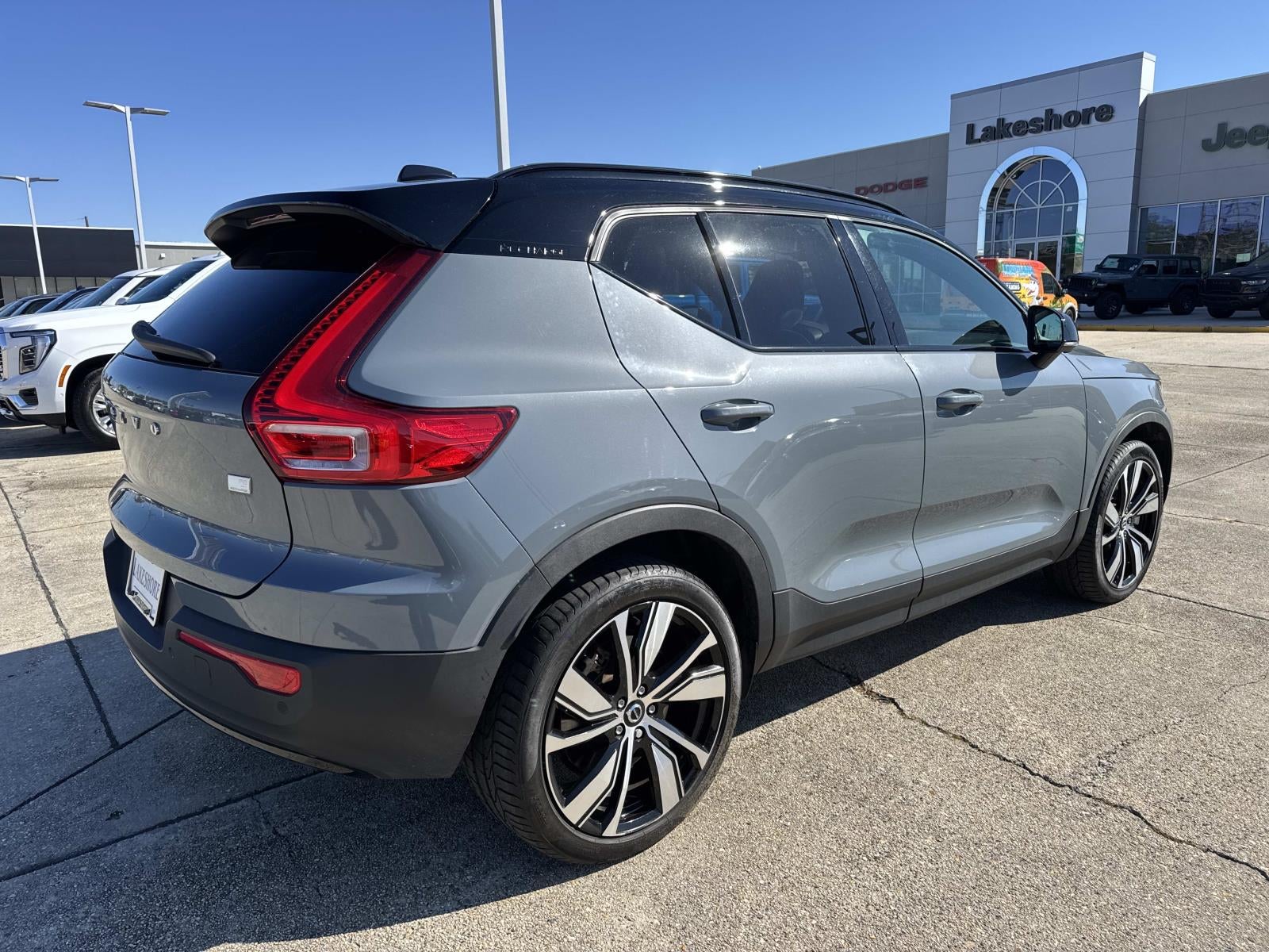 2021 Volvo XC40 Recharge Pure Electric P8