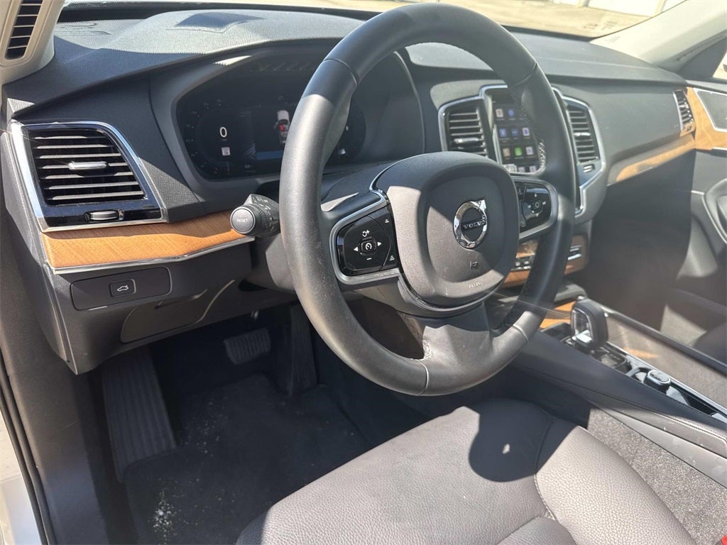 2025 Volvo XC90 B5 Plus