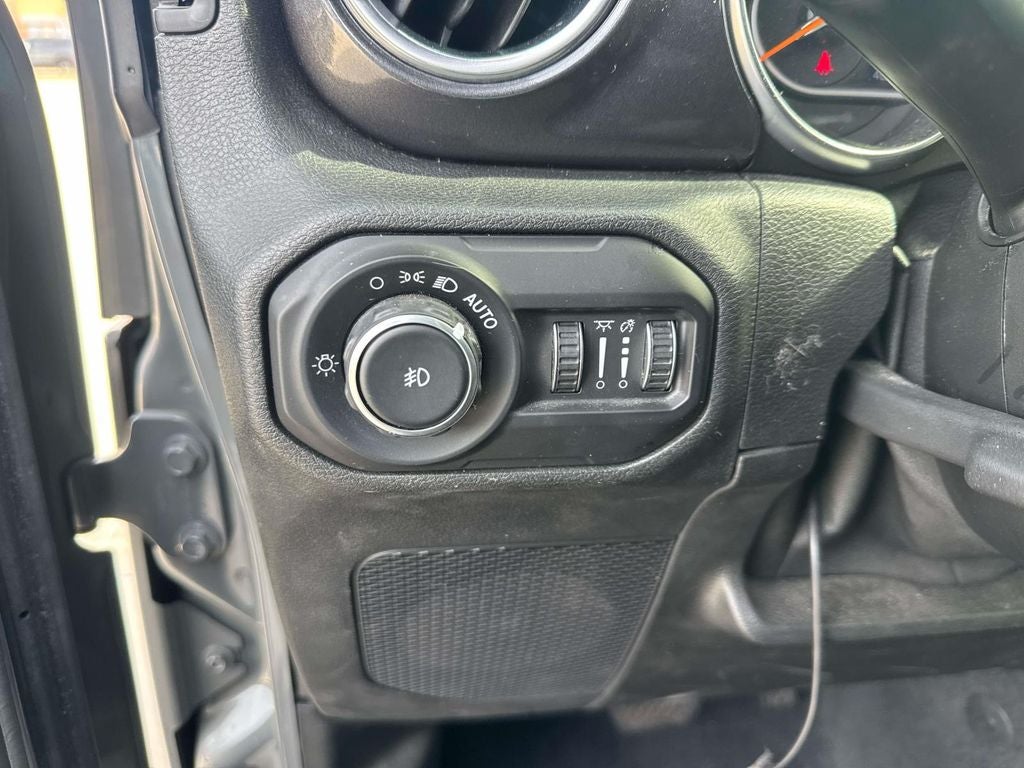 2021 Jeep Wrangler Unlimited Sahara Altitude 4x4