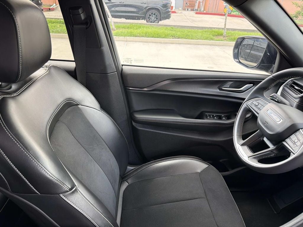 2024 Jeep Grand Cherokee Altitude X 4x2