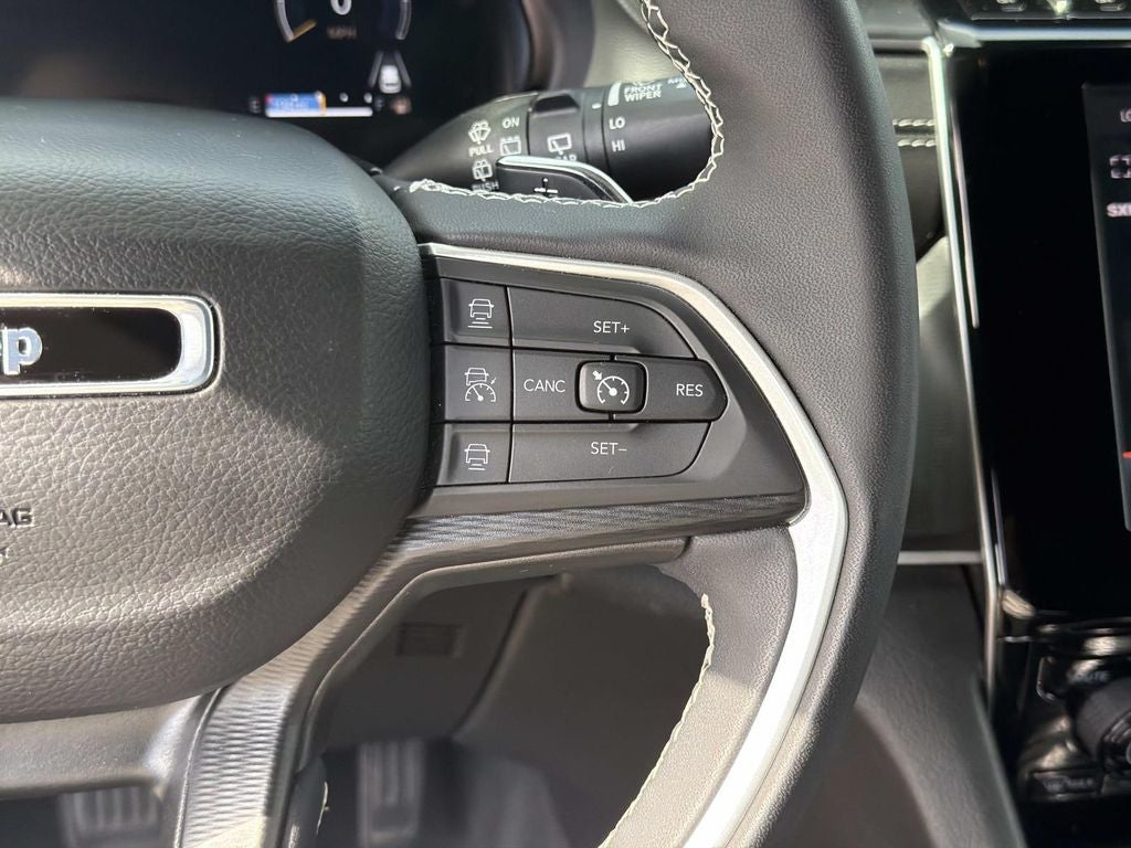 2024 Jeep Grand Cherokee Altitude X 4x2