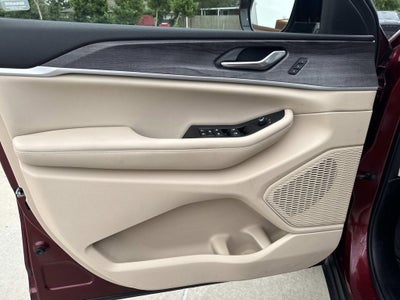 2023 Jeep Grand Cherokee Limited 4x2