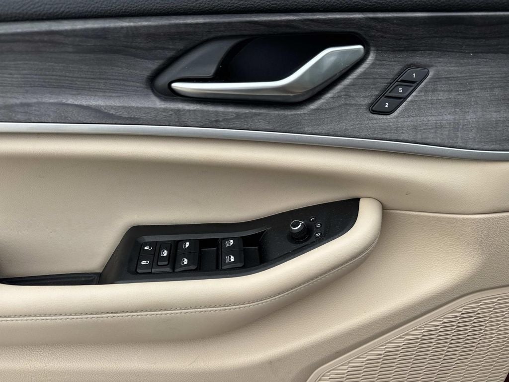 2023 Jeep Grand Cherokee Limited 4x2