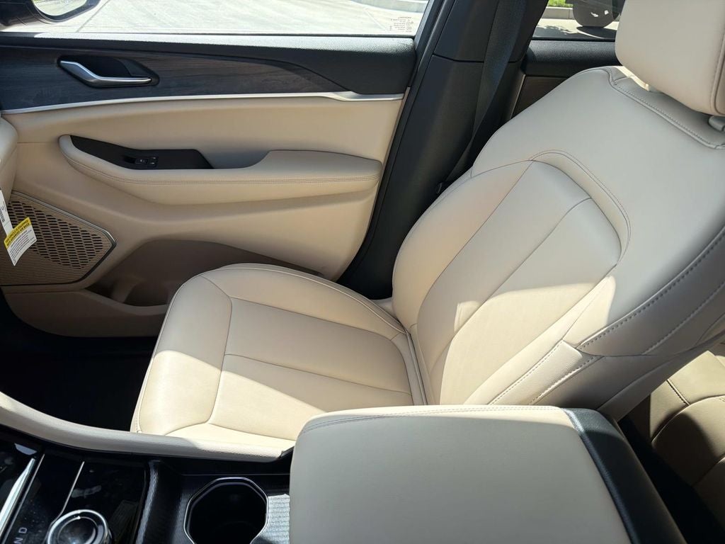 2026 Jeep Grand Cherokee Limited 4x2