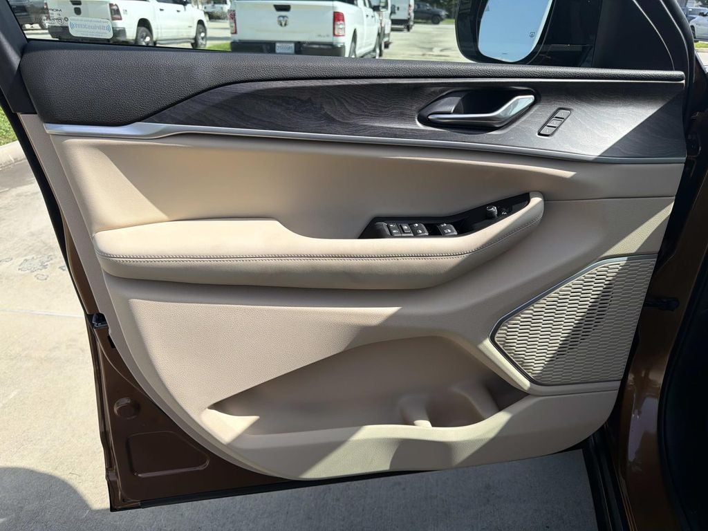 2026 Jeep Grand Cherokee Limited 4x2