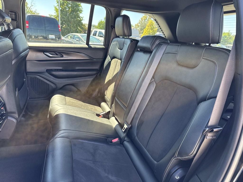 2023 Jeep Grand Cherokee Altitude 4x4