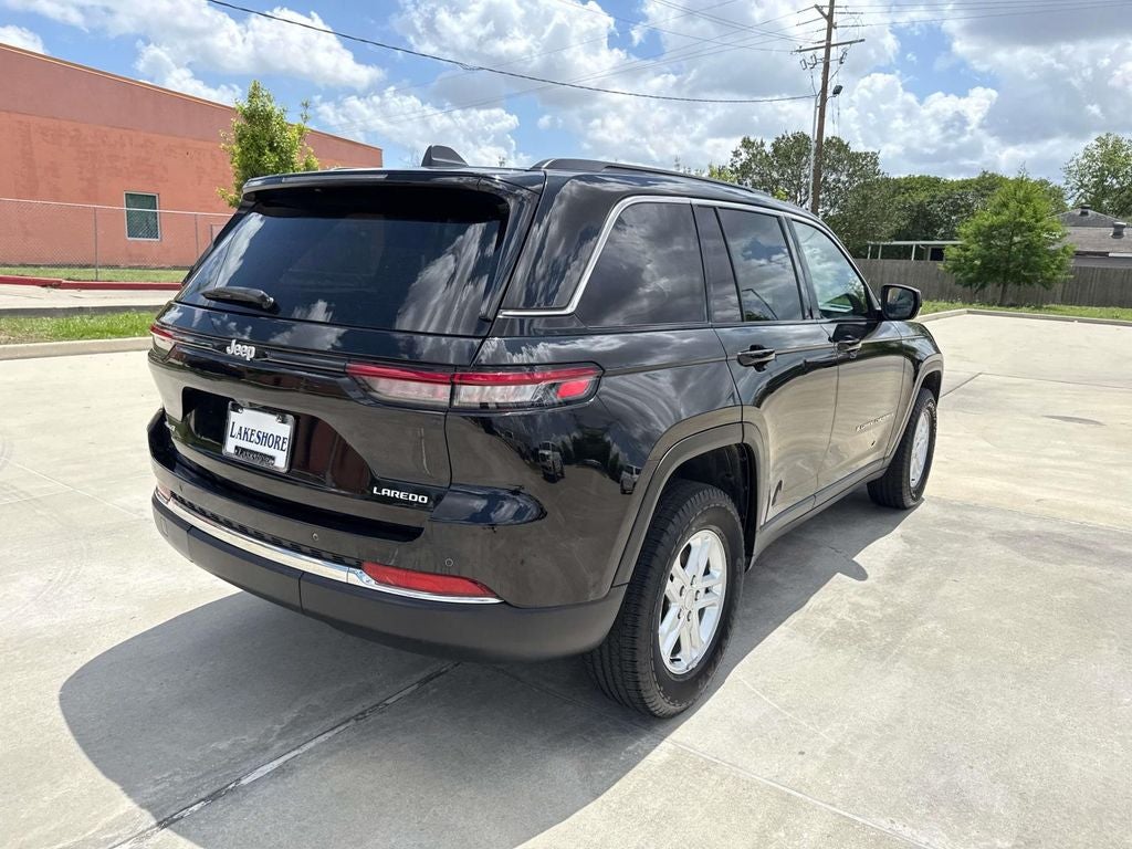 2025 Jeep Grand Cherokee Laredo 4x4