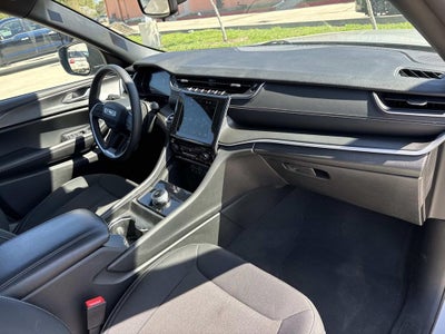 2024 Jeep Grand Cherokee Laredo X 4x4