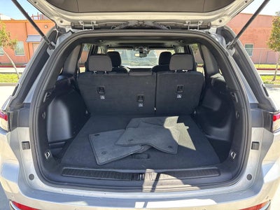 2024 Jeep Grand Cherokee Laredo X 4x4