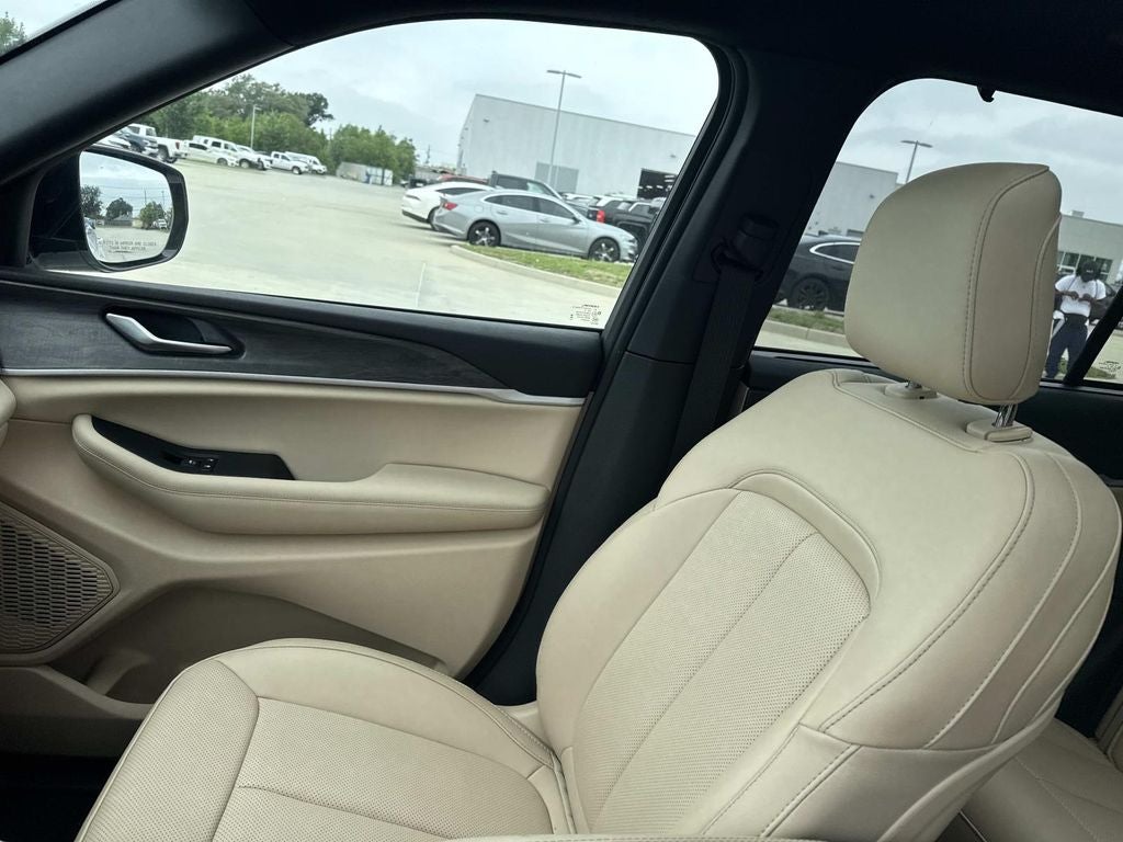 2025 Jeep Grand Cherokee Limited 4x4