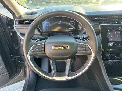 2023 Jeep Grand Cherokee L Laredo 4x2