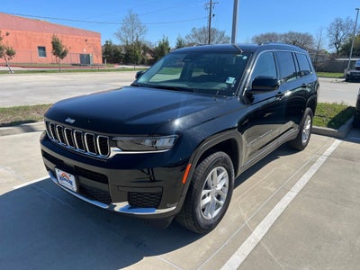 2023 Jeep Grand Cherokee L Laredo 4x2