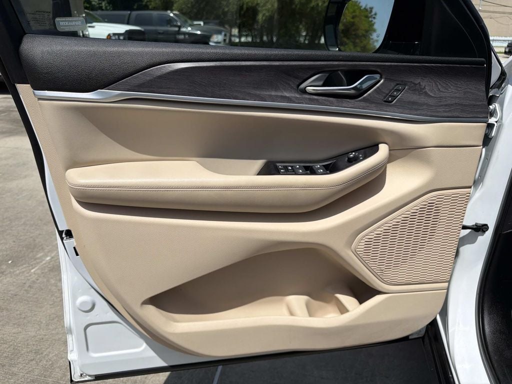 2024 Jeep Grand Cherokee L Limited 4x2