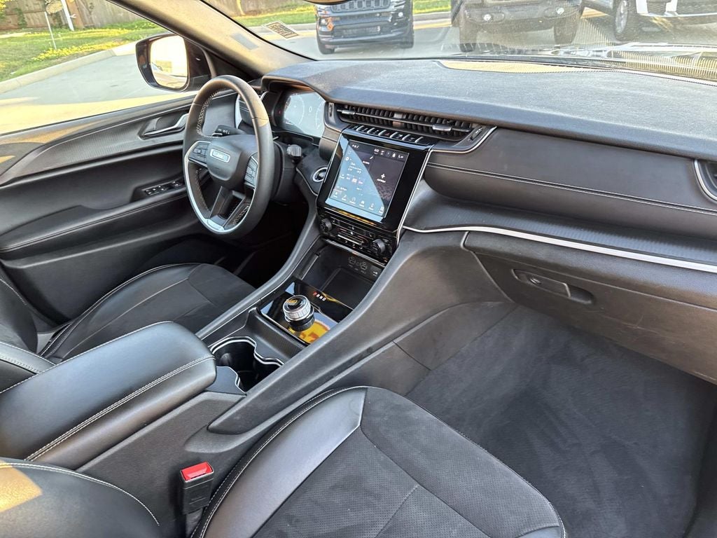 2024 Jeep Grand Cherokee L Altitude 4x4