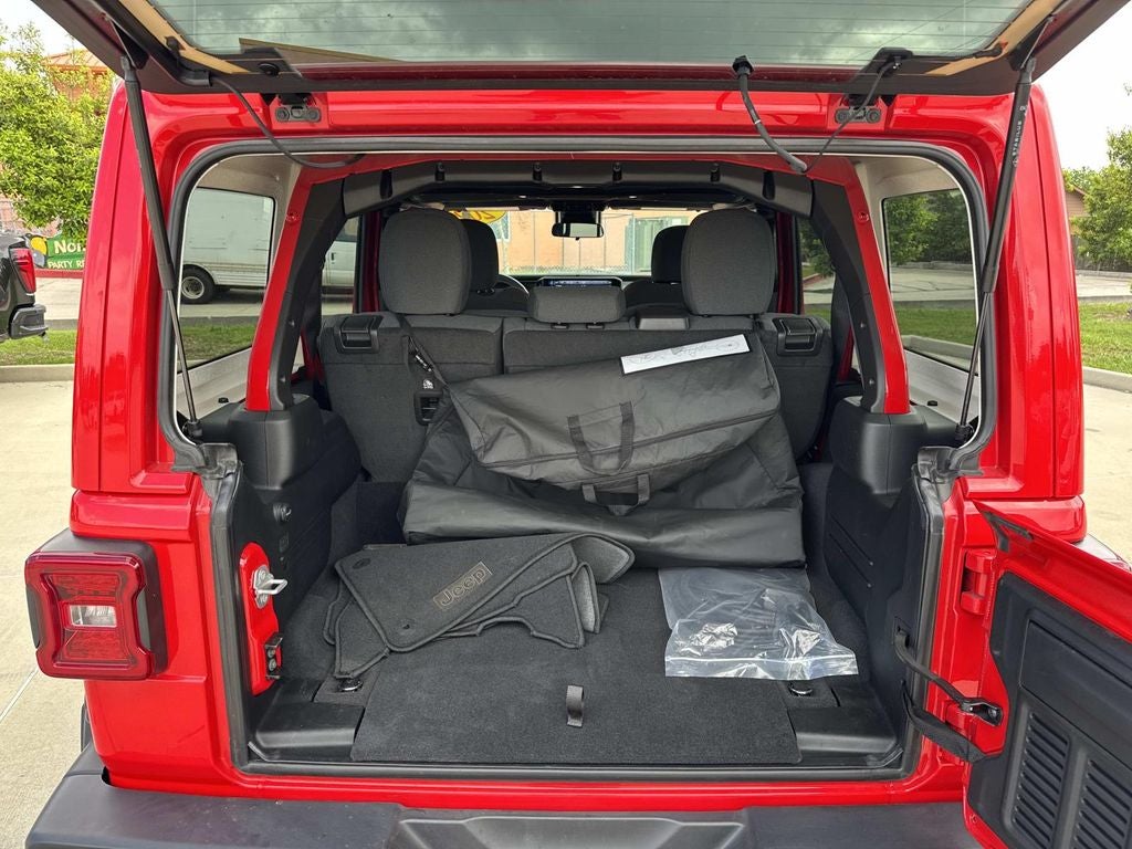 2025 Jeep Wrangler 4xe Sahara 4xe