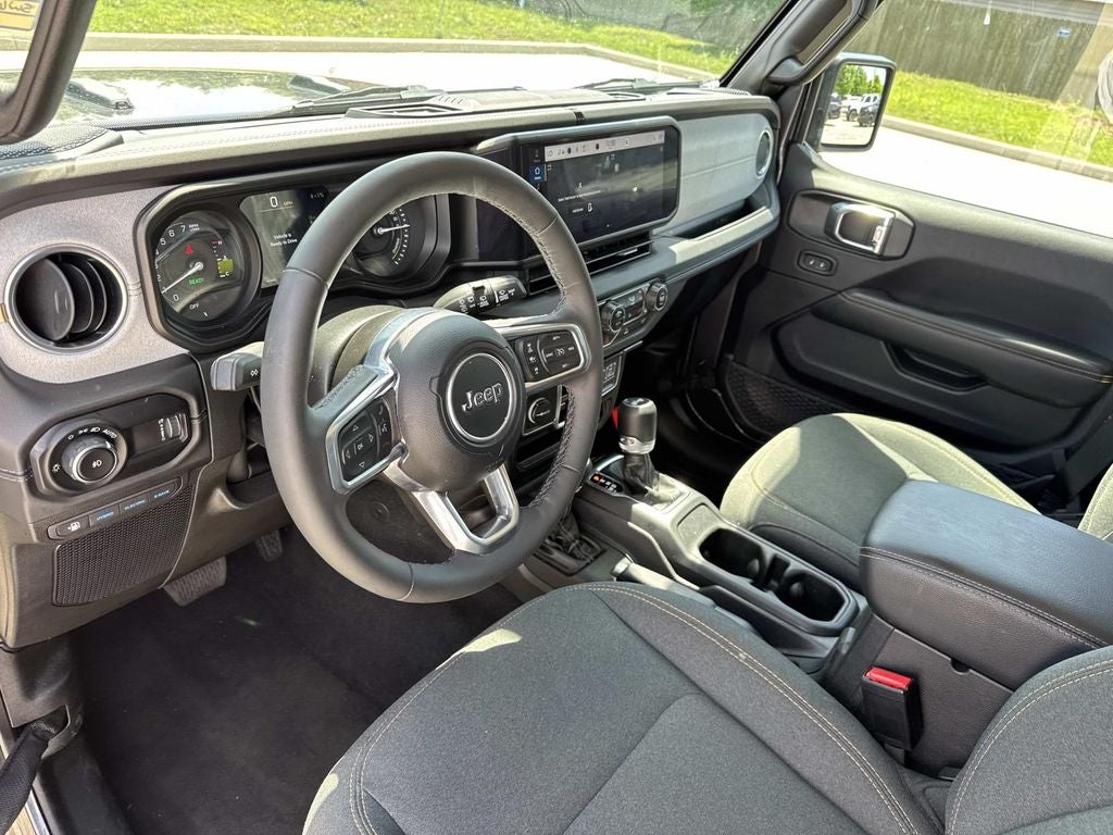2025 Jeep Wrangler 4xe Sahara 4xe