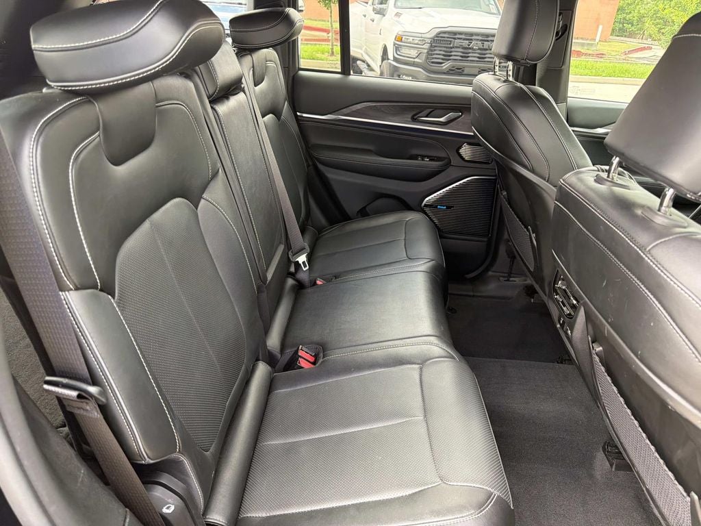 2023 Jeep Grand Cherokee 4xe Overland