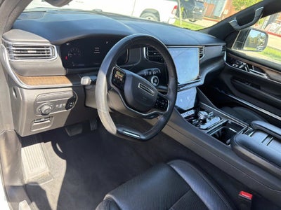 2023 Jeep Grand Wagoneer Base