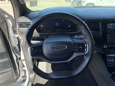 2023 Jeep Grand Wagoneer Base