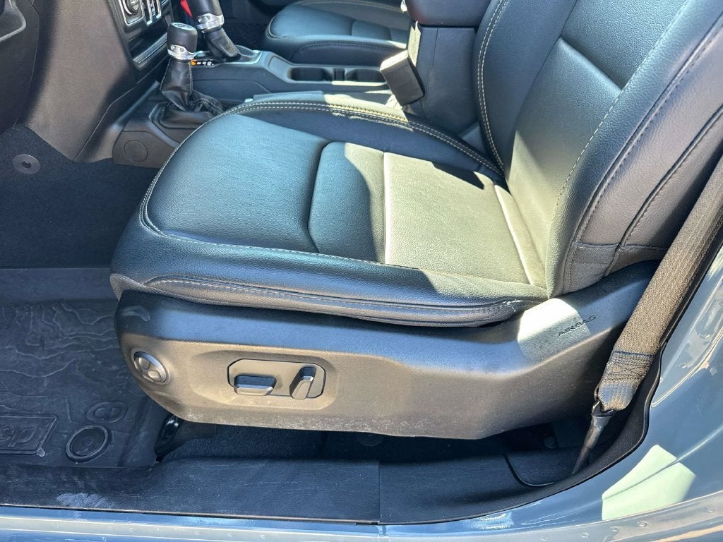 2025 Jeep Gladiator High Tide