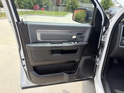 2024 RAM 1500 Classic SLT Quad Cab 4x2 6'4' Box