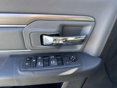 2024 RAM 1500 Classic SLT Quad Cab 4x2 6'4' Box