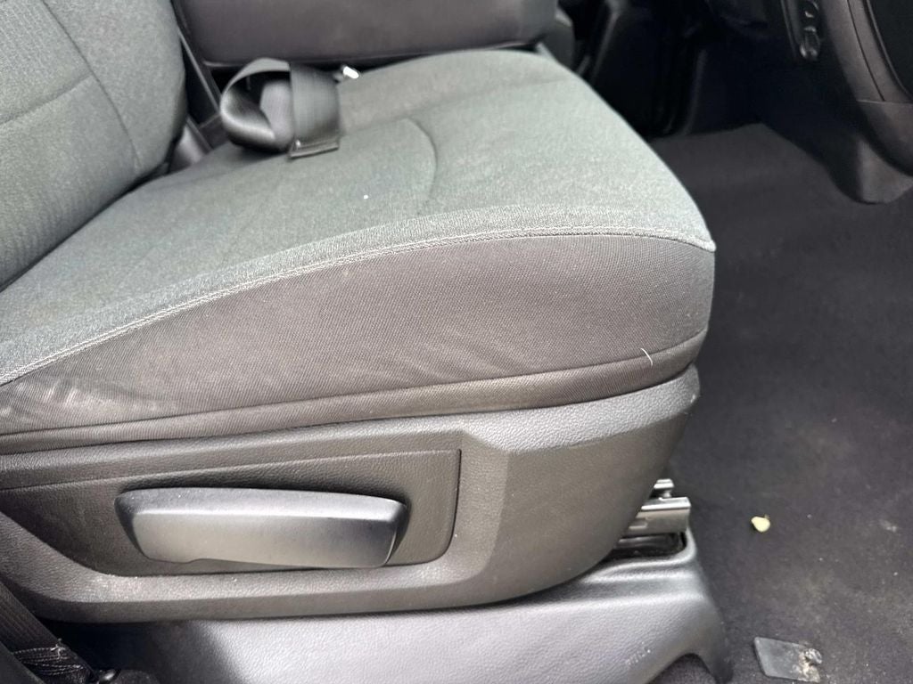 2024 RAM 1500 Classic Warlock Crew Cab 4x2 5'7' Box