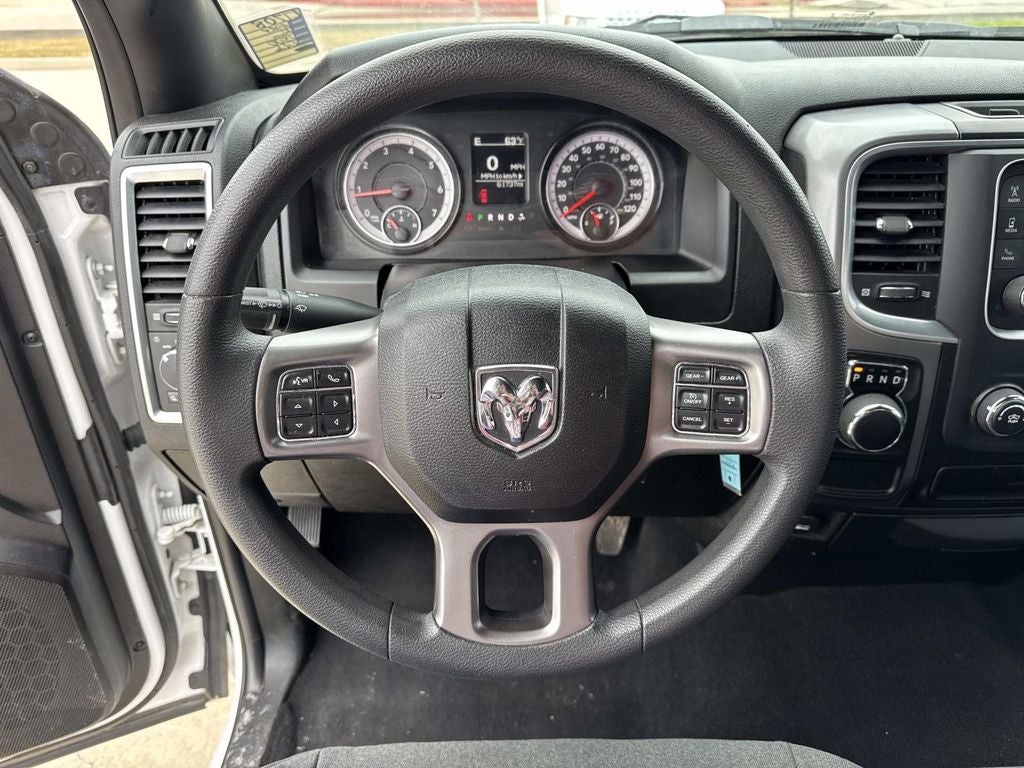 2024 RAM 1500 Classic Warlock Crew Cab 4x2 5'7' Box