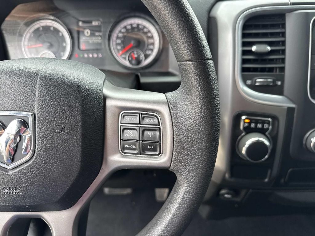 2024 RAM 1500 Classic Warlock Crew Cab 4x2 5'7' Box