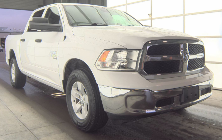 2023 RAM 1500 Classic SLT Crew Cab 4x4 5'7' Box