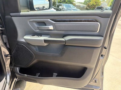 2022 RAM 1500 Big Horn Crew Cab 4x4 5'7' Box