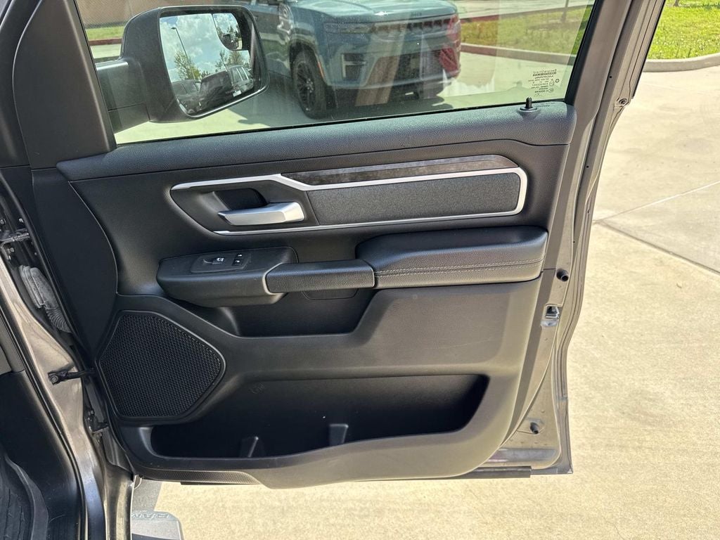 2022 RAM 1500 Big Horn Crew Cab 4x4 6'4' Box