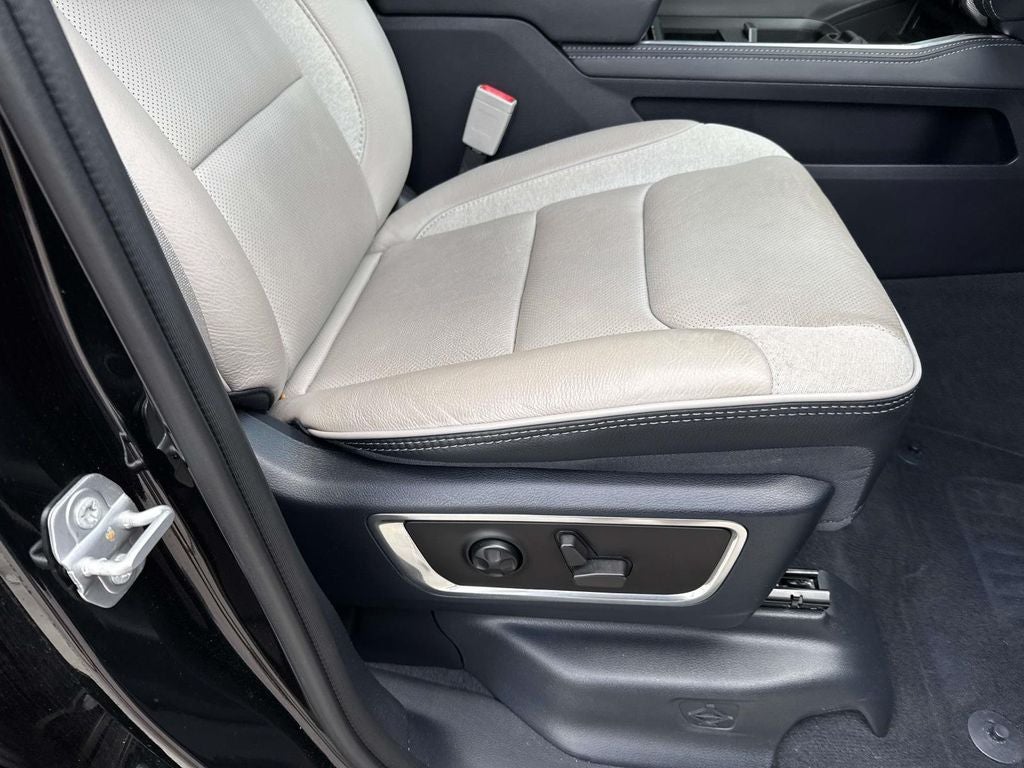 2022 RAM 1500 Limited Crew Cab 4x4 5'7' Box