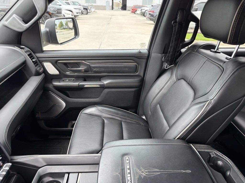 2020 RAM 1500 Limited Crew Cab 4x4 5'7' Box