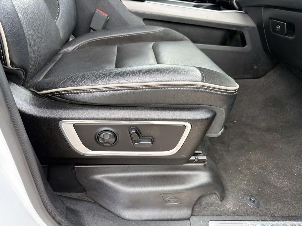 2021 RAM 1500 Laramie Crew Cab 4x4 5'7' Box