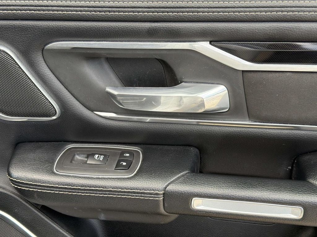 2021 RAM 1500 Laramie Crew Cab 4x4 5'7' Box