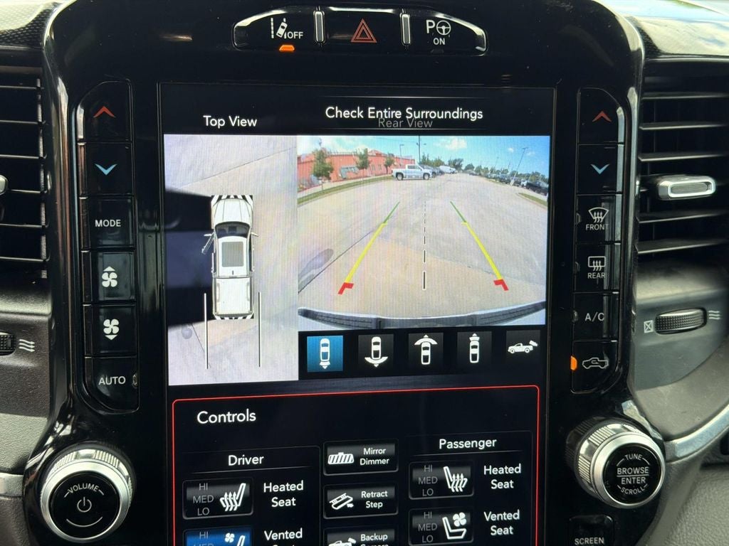 2021 RAM 1500 Laramie Crew Cab 4x4 5'7' Box
