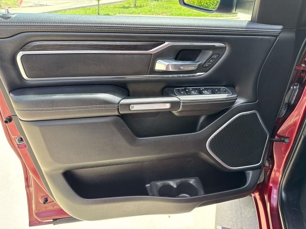 2023 RAM 1500 Laramie Crew Cab 4x4 5'7' Box