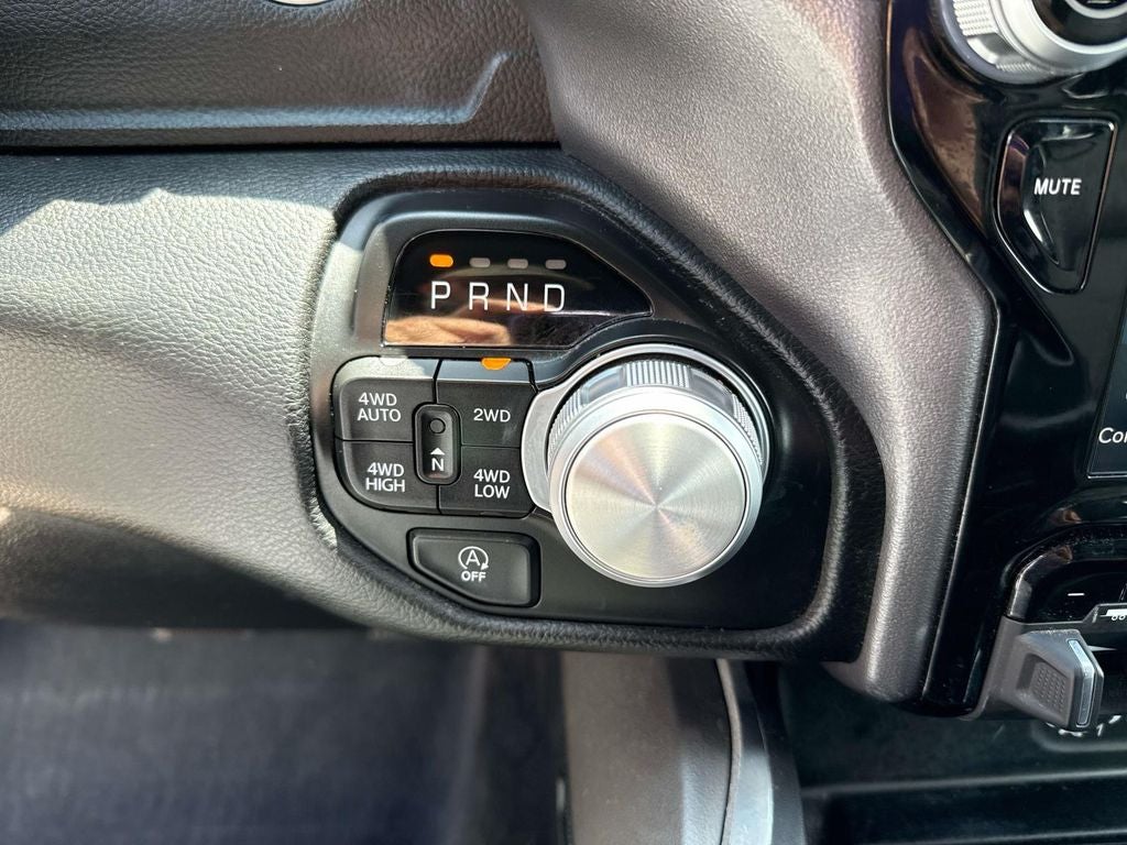 2023 RAM 1500 Laramie Crew Cab 4x4 5'7' Box