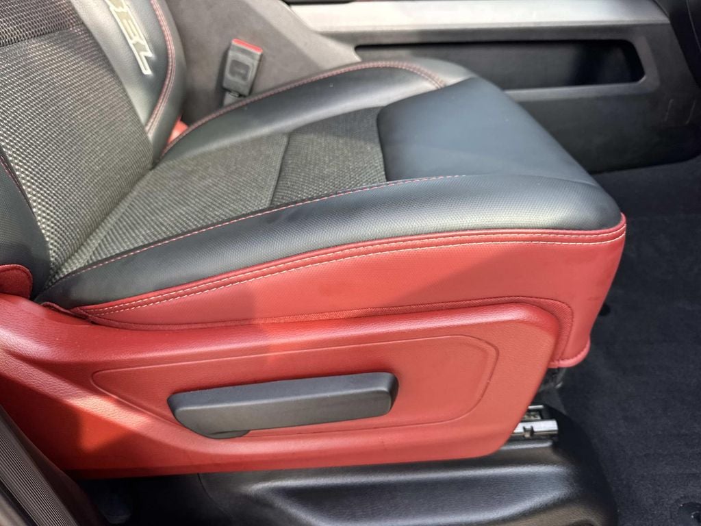 2025 RAM 1500 Rebel Crew Cab 4x4 5'7' Box