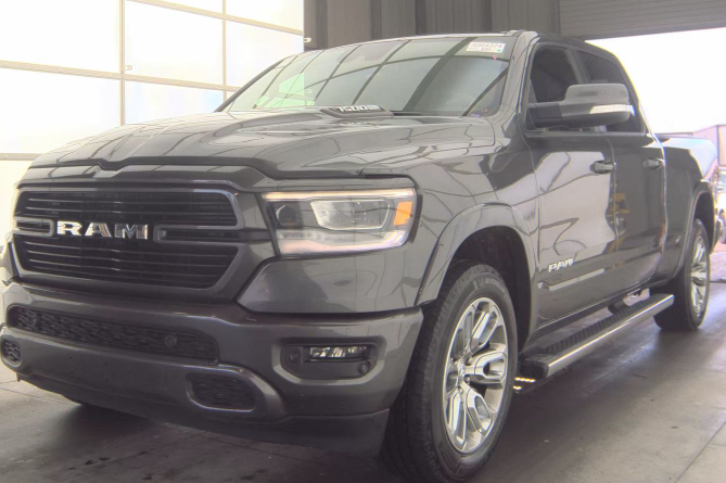 2022 RAM 1500 Laramie Crew Cab 4x4 6'4' Box